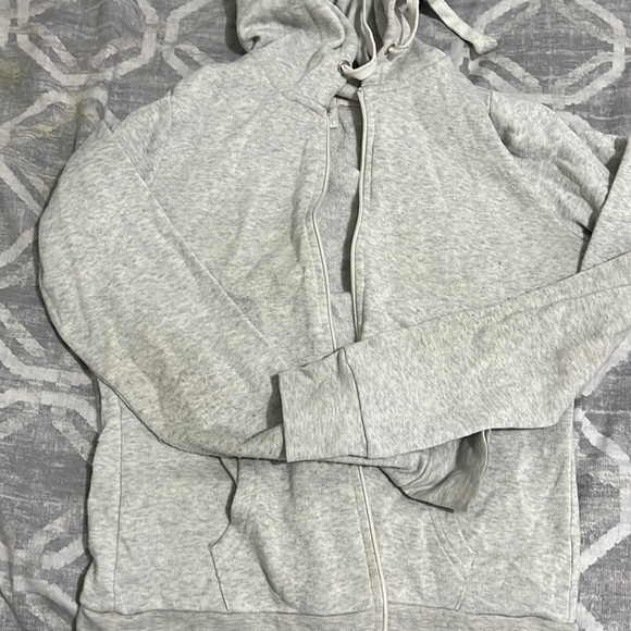 Ardene - Picture 1 of 1